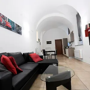 https://in-selci-colosseo.it-romehotels.com